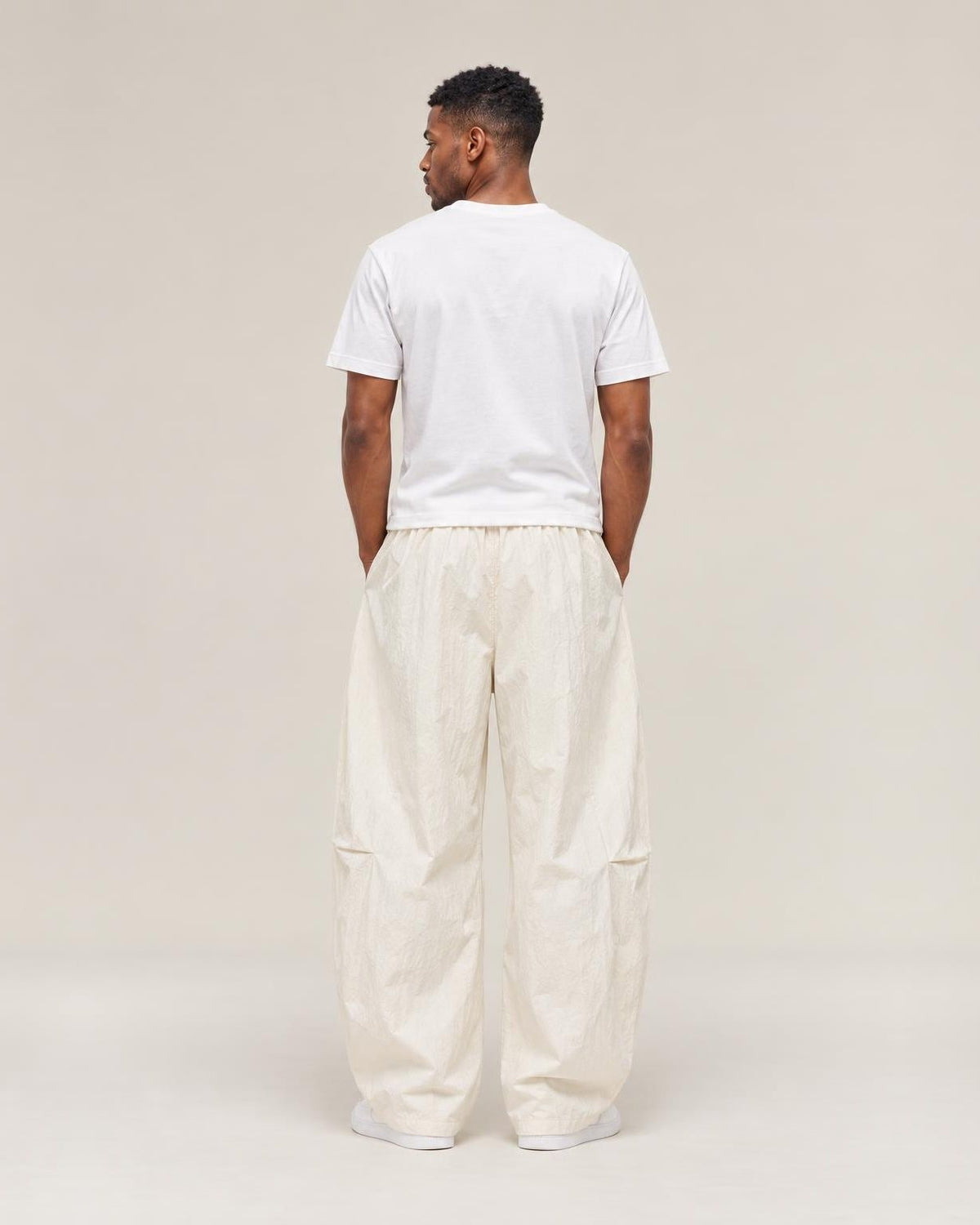 Hanami Wide-Leg Pants in White, back view