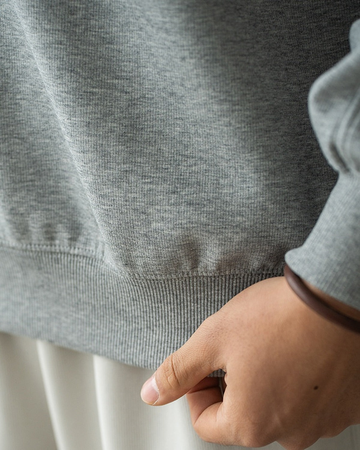 Katachi Cropped Crewneck Sweatshirt details