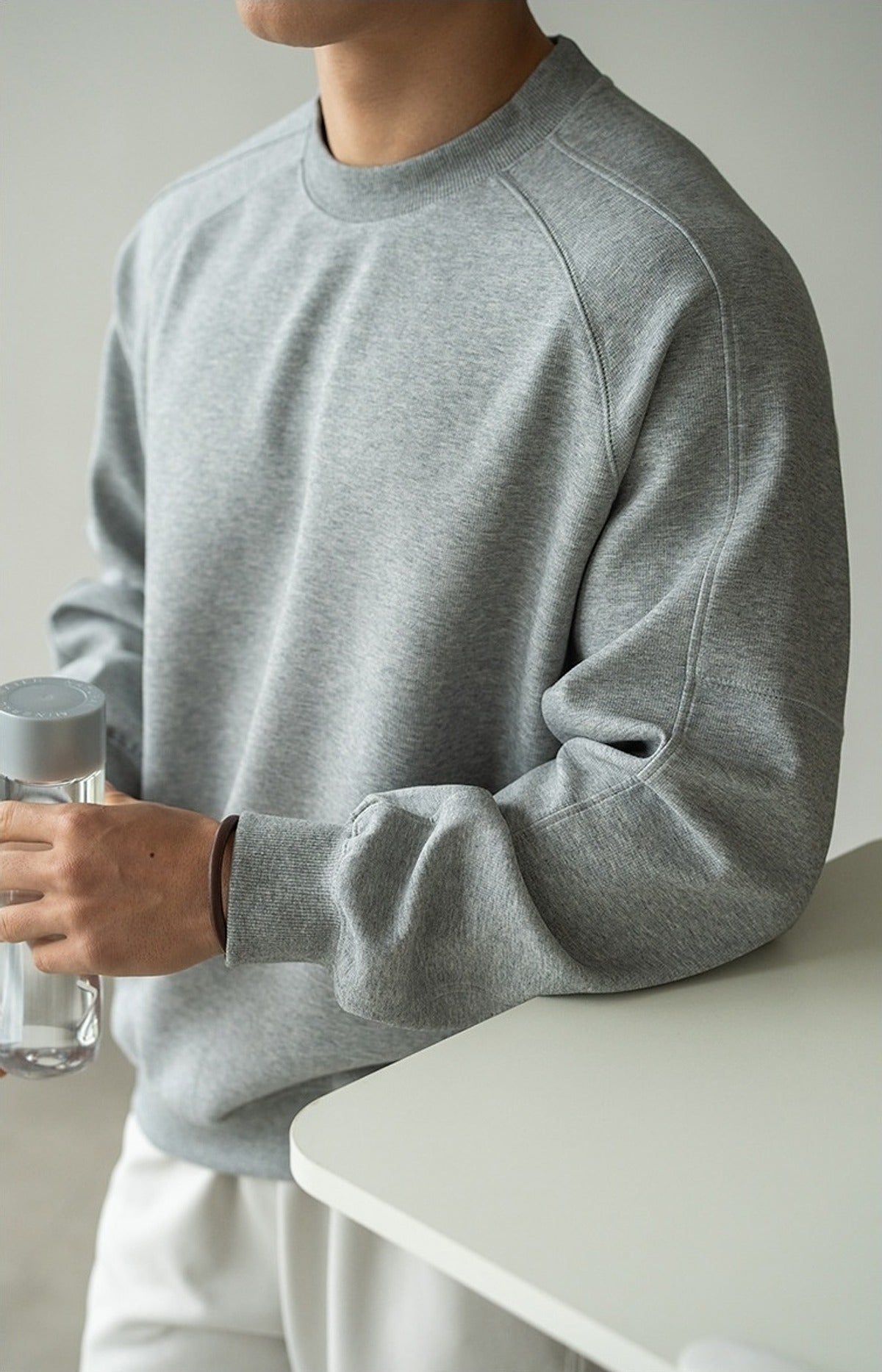 Katachi Cropped Crewneck Sweatshirt in Light Grey, styled look