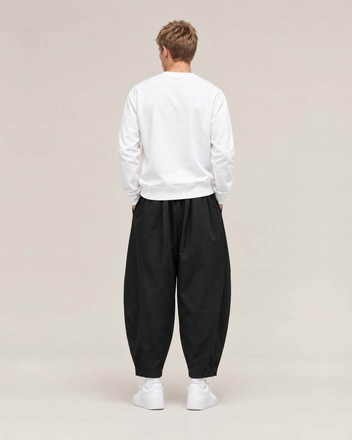 Raku Wide Cargo Pants in Black, back view