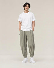 Suzushi Ice Silk Cropped Pants in Green, full-length front view