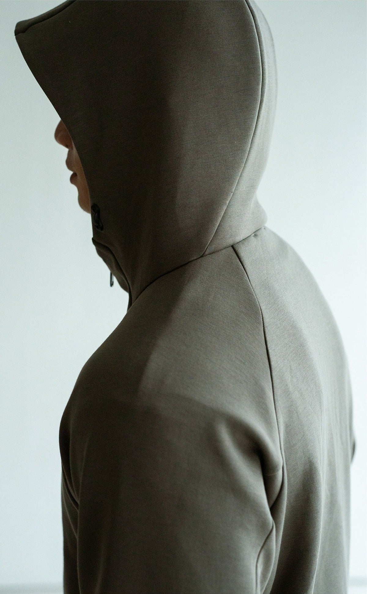 Yawaragi Cotton Zip Hoodie in Olive, side view