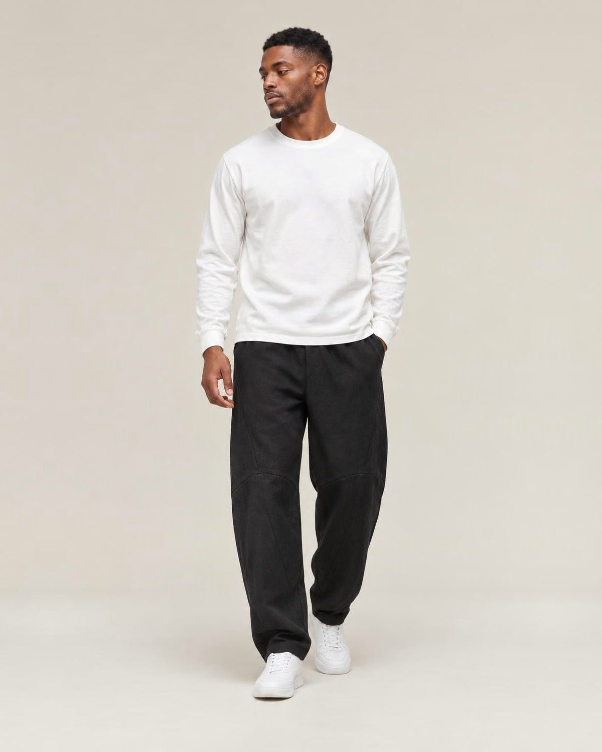 Yutori Linen Harem Pants in Black, full-length front view