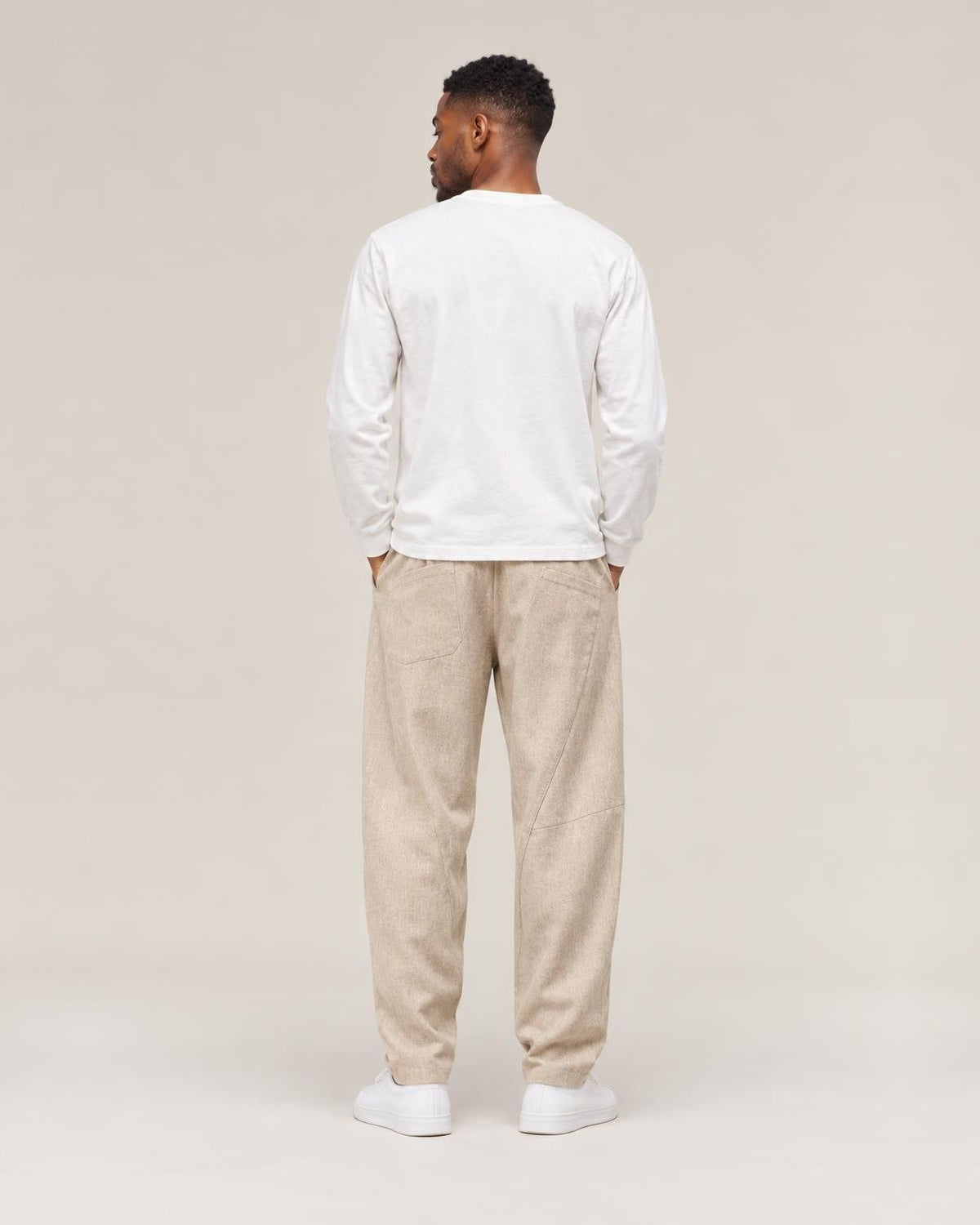 Yutori Linen Harem Pants in Khaki, back view